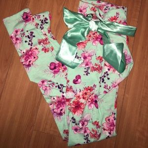 Cherry blossom cute booty Lounge Leggings